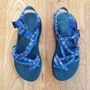 CHACO strappy adjustable sandals